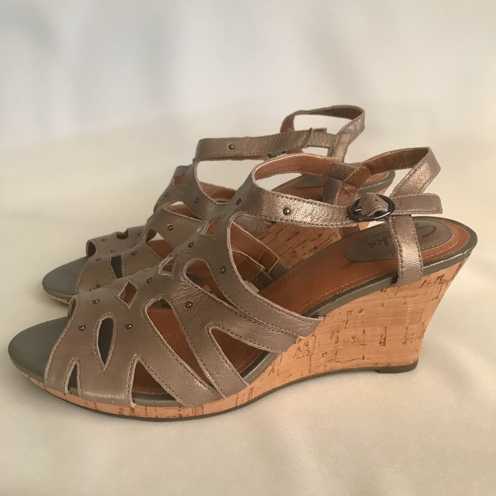 Clarks wedge sandal